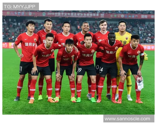 足球专题:聚焦深圳足球队的耐力 足球专题:聚焦深圳足球队的耐力